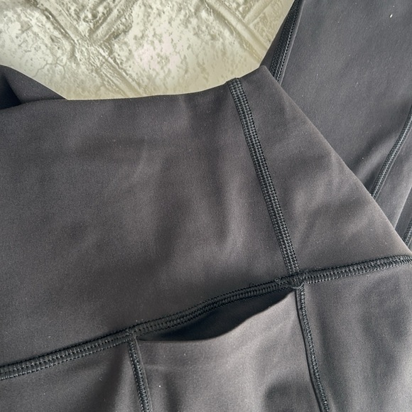 Vuori Studio Leggings - Picture 11 of 12